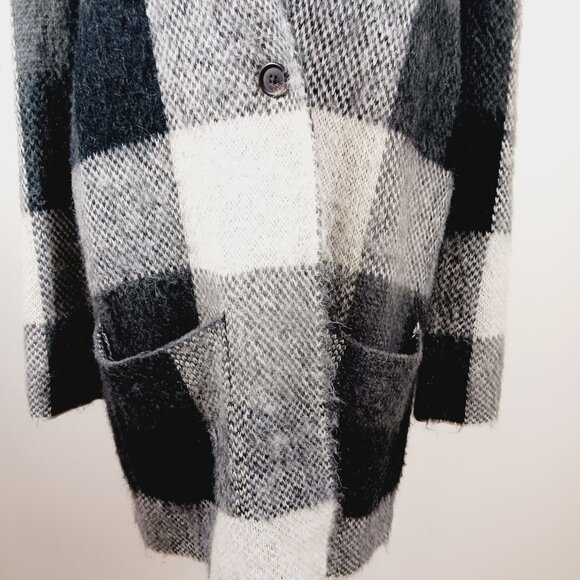NWT American Eagle Plaid Wool Blend Cardigan Sweater, Jacket Blk/Wht/Gray Sz MED - Picture 10 of 16